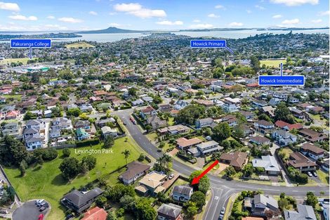 Photo of property in 1/42 Lexington Drive, Botany Downs, Auckland, 2010