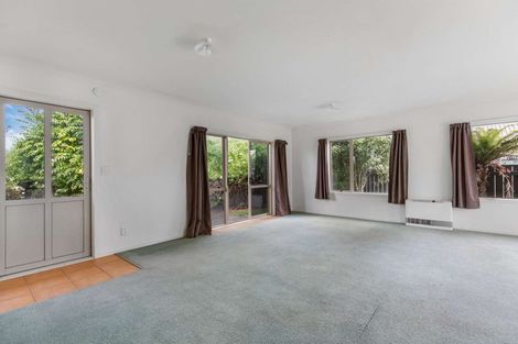 Photo of property in 19 Catalina Drive, Melville, Hamilton, 3206