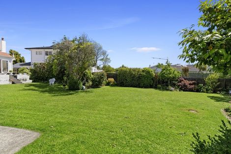 Photo of property in 18 Hathaway Avenue, Boulcott, Lower Hutt, 5010