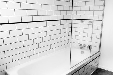 Photo of property in 8/77 Old Lake Road, Narrow Neck, Auckland, 0624