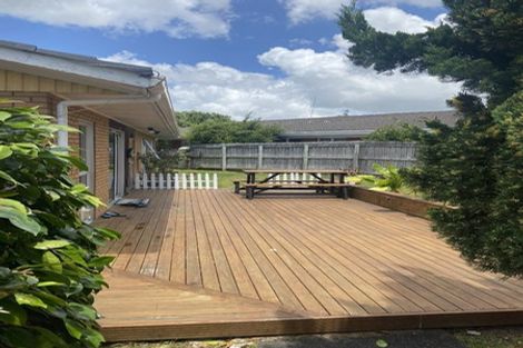 Photo of property in 16 Tatariki Street, Rosehill, Papakura, 2113