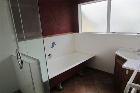 Photo of property in 76 Fyvie Avenue, Tawa, Wellington, 5028