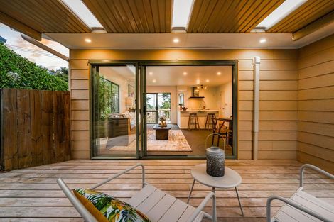 Photo of property in 46a Don Buck Road, Massey, Auckland, 0614