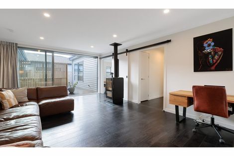 Photo of property in 35 Awatira Drive, Papamoa Beach, Papamoa, 3118