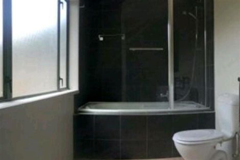 Photo of property in 214 Grove Road, Mayfair, Hastings, 4122