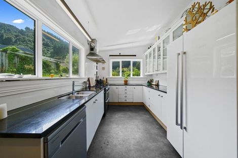 Photo of property in 780 Moonshine Hill Road, Moonshine Valley, Porirua, 5381