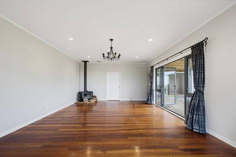 Photo of property in 265 Wilson Road, South Head, Helensville, 0874