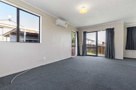 Photo of property in 4/1 Rebecca Rise, Weymouth, Auckland, 2103