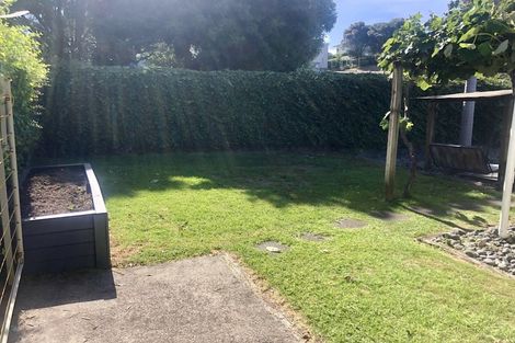 Photo of property in 20a Queen Road, Bellevue, Tauranga, 3110