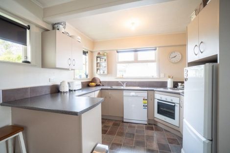 Photo of property in 16 Cavendish Crescent, Awapuni, Palmerston North, 4412