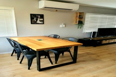 Photo of property in 1/59 Topliss Drive, Northcross, Auckland, 0632