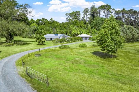 Photo of property in 215 Kaipara Flats Road, Warkworth, 0981