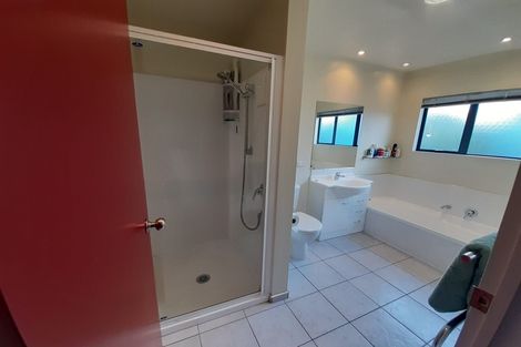 Photo of property in 66d Grand Drive, Orewa, 0931