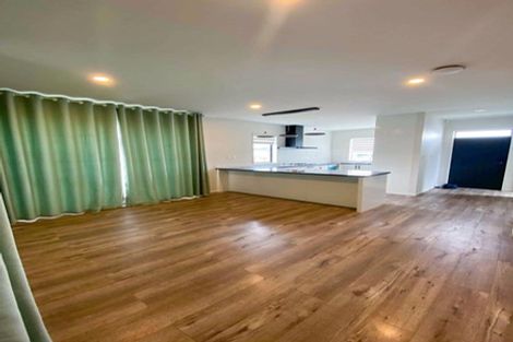 Photo of property in 50 Craigs Way, Hobsonville, Auckland, 0616