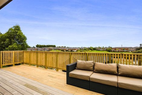 Photo of property in 22 Maple Crescent, Whalers Gate, New Plymouth, 4310