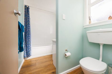 Photo of property in 25 Dahlstrom Grove, Kelvin Grove, Palmerston North, 4414