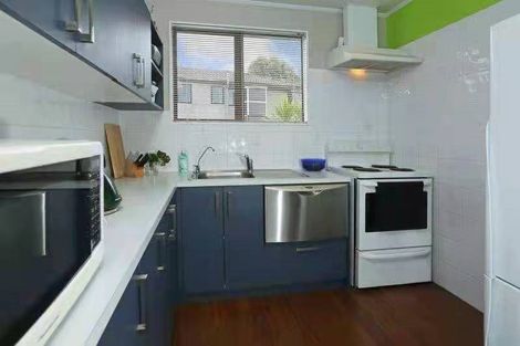 Photo of property in 20 Rehia Road, Massey, Auckland, 0614