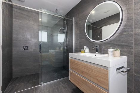 Photo of property in 21a Victoria Street, Levin, 5510