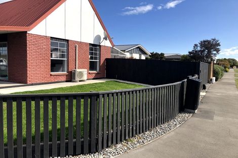 Photo of property in 141 Queenspark Drive, Parklands, Christchurch, 8083