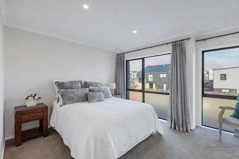 Photo of property in 20 Sidney Wallingford Way, Hobsonville, Auckland, 0616