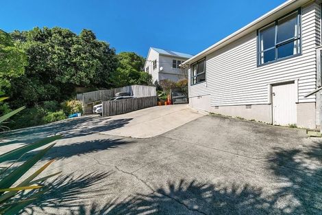 Photo of property in 14 Downes Street, Titahi Bay, Porirua, 5022