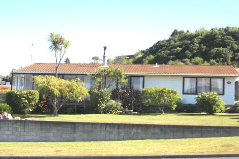 Photo of property in 3 Reeves Road, Acacia Bay, Taupo, 3330