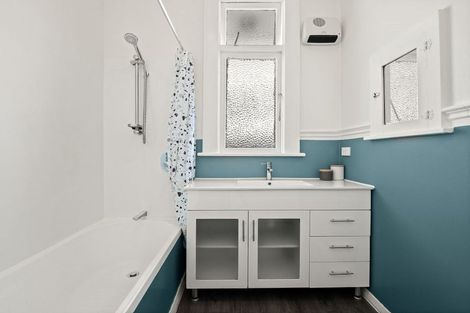 Photo of property in 41 Oxford Street, South Dunedin, Dunedin, 9012