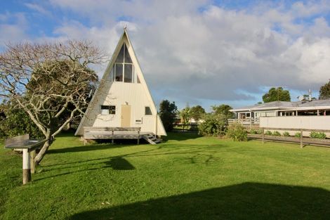 Photo of property in 152 Cook Drive, Whitianga, 3510