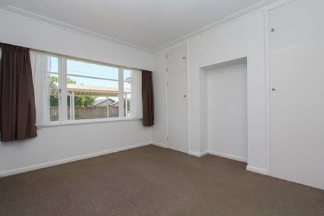 Photo of property in 18 Oxford Street, Fairfield, Hamilton, 3214