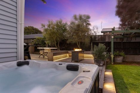 Photo of property in 16 Archer Street, Mairehau, Christchurch, 8013