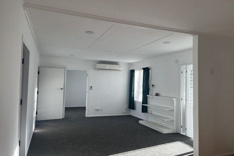 Photo of property in 24 Croydon Road, New Lynn, Auckland, 0600