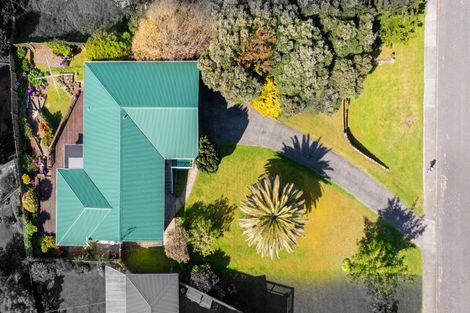 Photo of property in 32 Tui Road, Raumati Beach, Paraparaumu, 5032