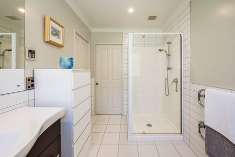 Photo of property in 5 Jade Lane, Paraparaumu, 5032