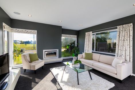 Photo of property in 26 Waitikiri Square, Parklands, Christchurch, 8083