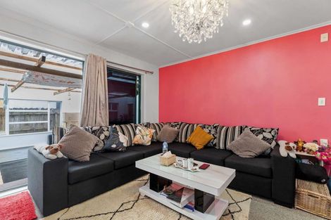 Photo of property in 9 Fleming Street, Manurewa East, Auckland, 2102