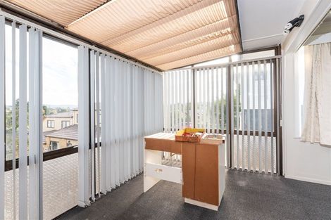 Photo of property in 34 Ellis Avenue, Mount Roskill, Auckland, 1041