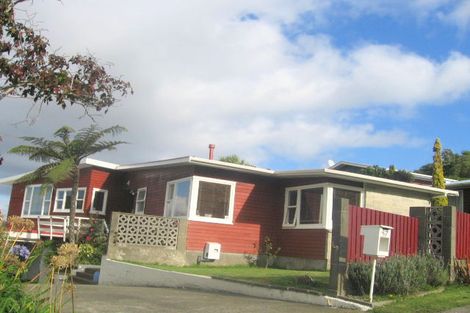Photo of property in 57 Harbour View Road, Harbour View, Lower Hutt, 5010