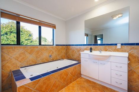 Photo of property in 408 Aranui Road, Kairanga, Palmerston North, 4475