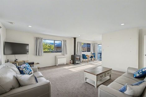 Photo of property in 1 Rochfort Place, Westport, 7825