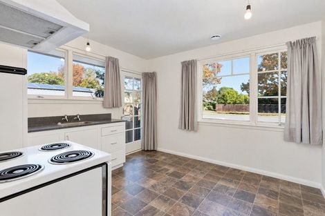 Photo of property in 1/400 Memorial Avenue, Burnside, Christchurch, 8053