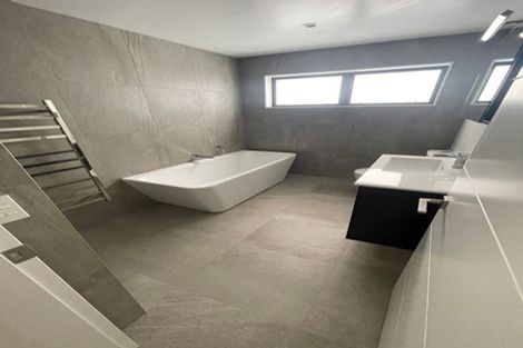 Photo of property in 9 Sargeson Way, Kaiwharawhara, Wellington, 6035