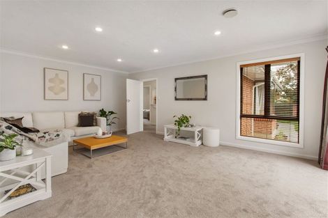 Photo of property in 1/12 Gleneagles Terrace, Ilam, Christchurch, 8053