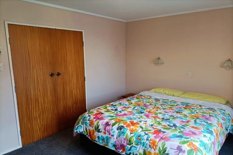 Photo of property in 4 Makatote Grove, Churton Park, Wellington, 6037