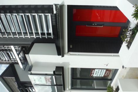 Photo of property in 2/10 Silver Moon Road, Albany Heights, Auckland, 0632