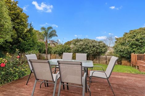 Photo of property in 29 Kennedy Avenue, Forrest Hill, Auckland, 0620