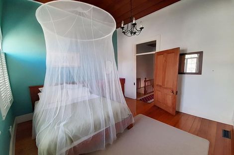 Photo of property in 2/24 Church Street, Devonport, Auckland, 0624