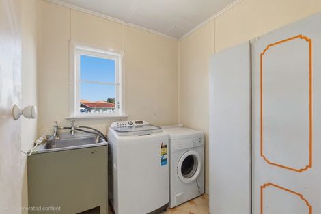 Photo of property in 2 Ettrick Place, Tokoroa, 3420