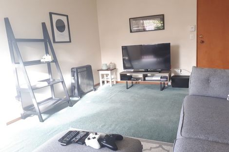 Photo of property in 1a Romulus Place, Totara Vale, Auckland, 0629