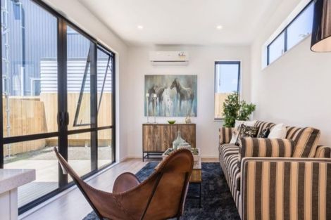 Photo of property in 72 Craigs Way, Hobsonville, Auckland, 0616