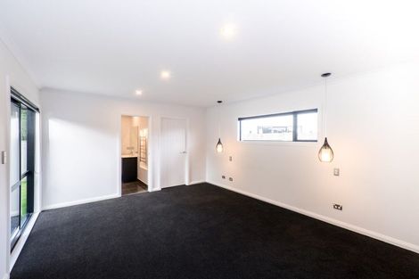Photo of property in 1 Tower Place, Fitzherbert, Palmerston North, 4410